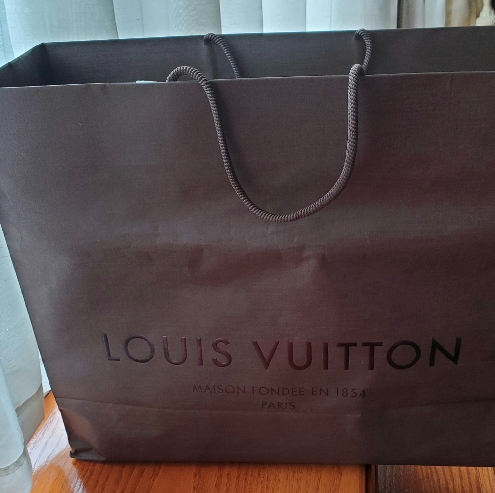 Louis Vuitton shopping bag 🛍 Brown